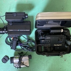 古いビデオカメラ3個