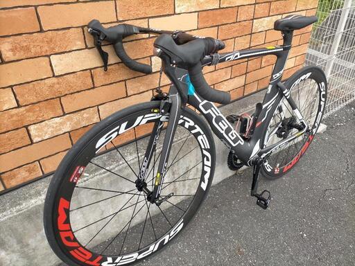超軽量7.3Kg 新品TTエアロカーボンフレーム FELT DA フルR8000 完成車