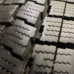 GOODYEAR ICENAVI CARGO 195/80R15 107/105L LT 15インチ スタッドレス 4本 22年製 ハイエース キャラバン等　(TD974) クレジットカード QR決済可能