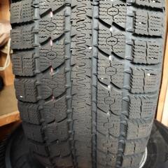 ハイラックスサーフ　スタッドレスタイヤ
