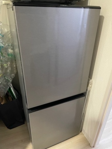 【保証書付】2020年新品購入 AQUA製 冷蔵庫126L