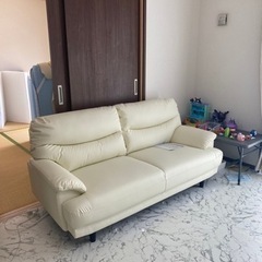 ニトリ3人用ソファ（使用歴約4ヶ月）