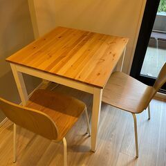 IKEA テーブル&椅子２脚セット