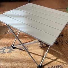 折り畳み式アルミキャンプテーブル