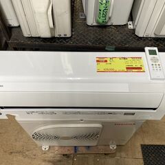 K04421　2019年製　 東芝　中古エアコン　主に6畳用　冷房能力2.2kw/暖房能力2.2kw