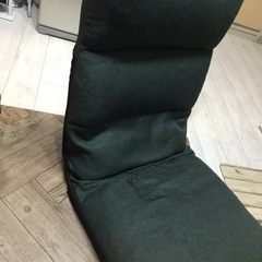 譲り先決定しました。ニトリ★深緑の座椅子