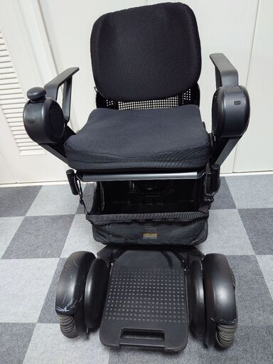 電動車椅子　WHILL model C