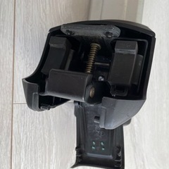 アウディ純正ルーフバー現行Q3対応