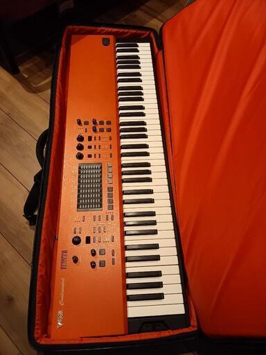 【交渉中】VOX CONTINENTAL ボックスコンチネンタル 73鍵(赤)+純正ケース+取説[価格交渉可]