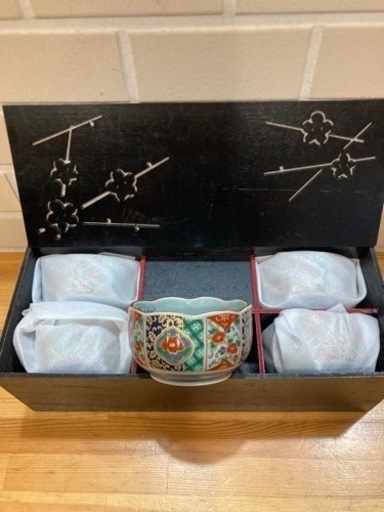 【未使用品】木箱入り有田焼5個セット