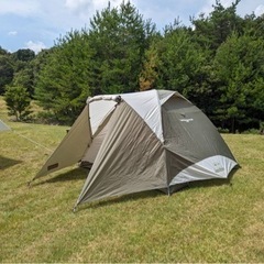 〈キャンプ用品〉テント　¥15000 Coleman