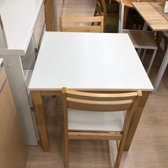 ニトリのダイニングセットのご紹介です