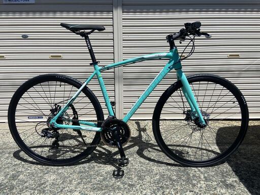 新品/未使用　クロスバイク　700C×25C　高級アルミ仕様　ターコイズブルー