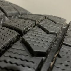 DUNLOP WINTER MAXX WM02 205/60R16 16インチ スタッドレス 4本 22年製 プリウスα ジューク MAZDA3 ノア等　(TG997) クレジットカード QR決済可能