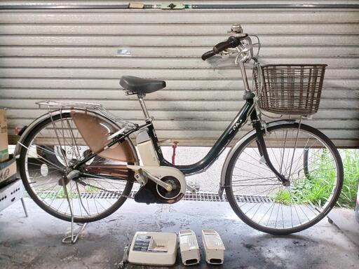 電動自転車中古　YAMAHA　PAS　内装3段変速　手元スイッチライト　手動ハンドルロック　アルミホイール　カゴリアキャリア鍵付き　充電器1個バッテリー3個　タイヤ26インチ