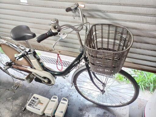 電動自転車中古　YAMAHA　PAS　内装3段変速　手元スイッチライト　手動ハンドルロック　アルミホイール　カゴリアキャリア鍵付き　充電器1個バッテリー3個　タイヤ26インチ 電動自転車中古 YAMAHA PAS 内装3段変速 手元スイッチライト 手動