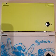 ニンテンドーDSi 一つ3000円