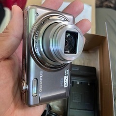 【ネット決済・配送可】超美品！ OLYMPUS VR-320 S...