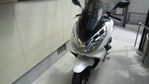 pcx１５０　ＫＦ１８Ｅ　本体　純正ナビ　ＥＴＣ　グリップヒーター付き