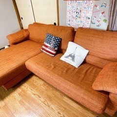 美品　布ソファ