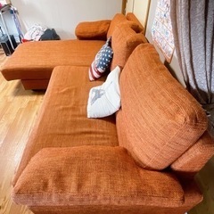 美品　布ソファ