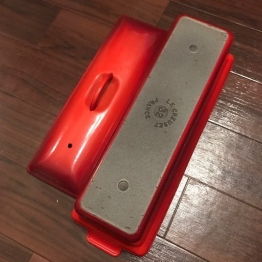 ル・クルーゼ 卸売 テリーヌ型 32cm チェリーレッド