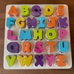 アルファベット　型合わせパズル