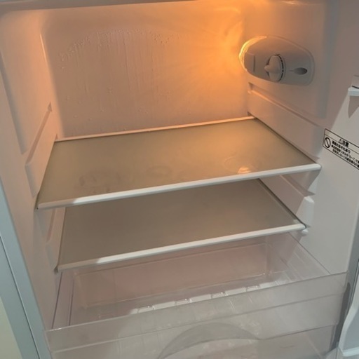 購入者決定【ニトリ】冷蔵庫106L（冷蔵庫マット付き）