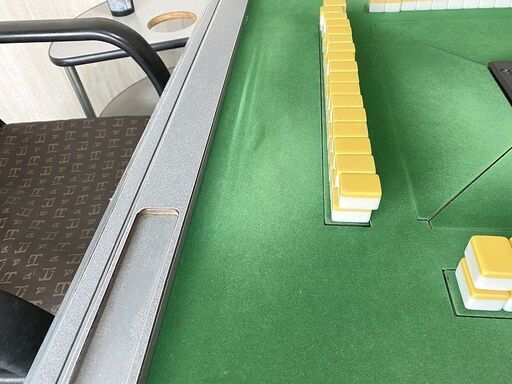 交渉中■委託出品 電元オートメーション AM-7901A形 全自動麻雀卓 動作品　椅子・サイドテーブルセット 交渉中□委託出品 電元オートメーション AM-7901A形 全自動麻雀卓 動作