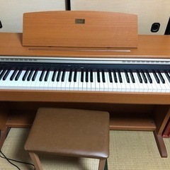 電子ピアノ　CASIO 