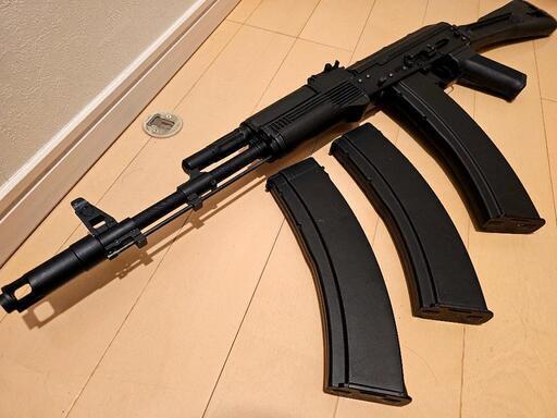 【お取引中】サバゲー電動ガン「AK74」マガジン×3本付属です！