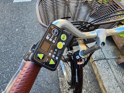 電動自転車  ヤマハ  26インチ  茶色  3変速  8.7AH 4点 充電器 付き  配達可能