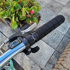 🗾🗾  WEEKENDBIKE  クロスバイク  700x28c  青  サドル  新品  7変速  後ろタイヤ  新品  配達可能