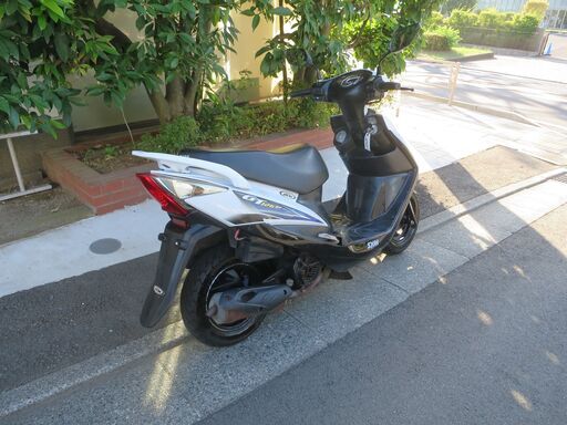 SYM GT125EFI　実働中古車　バッテリーフル充電済み　駆動系新品交換済み　オイル交換後渡し　タイヤ前後バリ山　ナンバー登録書類有り SYM GT125EFI 実働中古車 バッテリーフル充電済み 駆動系新品交換済み
