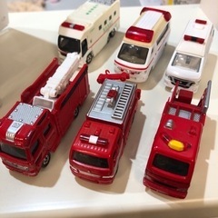 トミカ　消防車&救急車