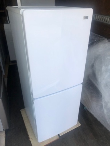 ハイアールジャパン　冷凍冷蔵庫　JE-NF148A
