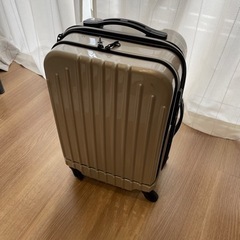 スーツケース　約2-3泊用　応募多数につき一旦停止