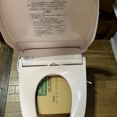 美品4年保証付きパナソニック 便ふた自動開閉 ビューティー.トワレ