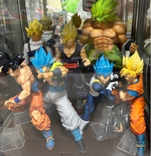 ドラゴンボールフィギュア、鬼滅の刃フィギュア、カードなど