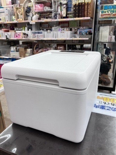 11/23　値下げしました！❄️9L❄️冷凍冷蔵庫 VERSOS ベルソス VS-CB009 8910