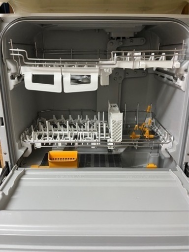 【値下げ】食器洗い機(パナソニック NP-TR9-W )
