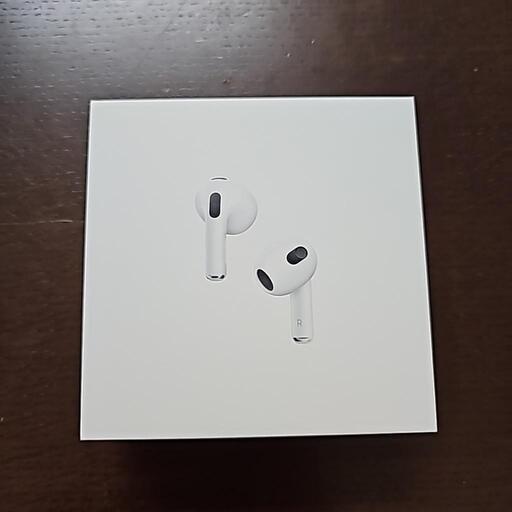Apple AirPods　第3世代　MagSafe充電ケース付き