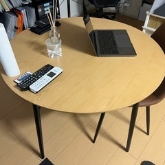丸型テーブル 椅子付セット（譲渡済み）