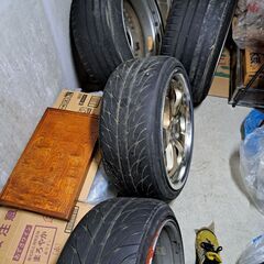 18インチ8.5J9.5Jの4本セット