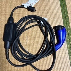 プリウス PHV 充電ケーブル 200V