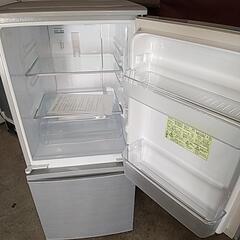 【決算セール中】2ドア冷蔵庫　2019年製　137L シャープ