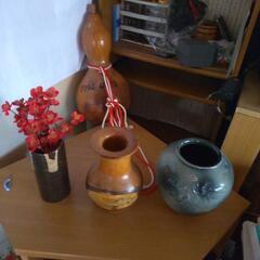 信楽焼つぼ、花瓶、ひょうたん、木の花瓶