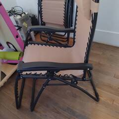 折り畳み可能　椅子2脚　8月中　西麻布　引き取りのみ