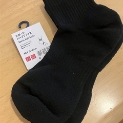 新品未使用　UNIQLO スポーツハーフソックス