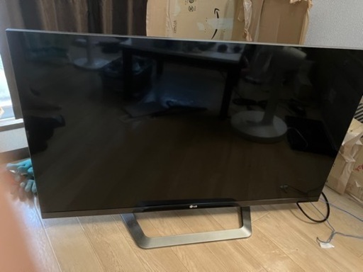 47型液晶テレビ　LG ほぼ未使用